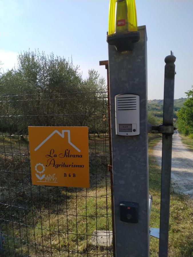 La Silvana B&B Coriano Buitenkant foto